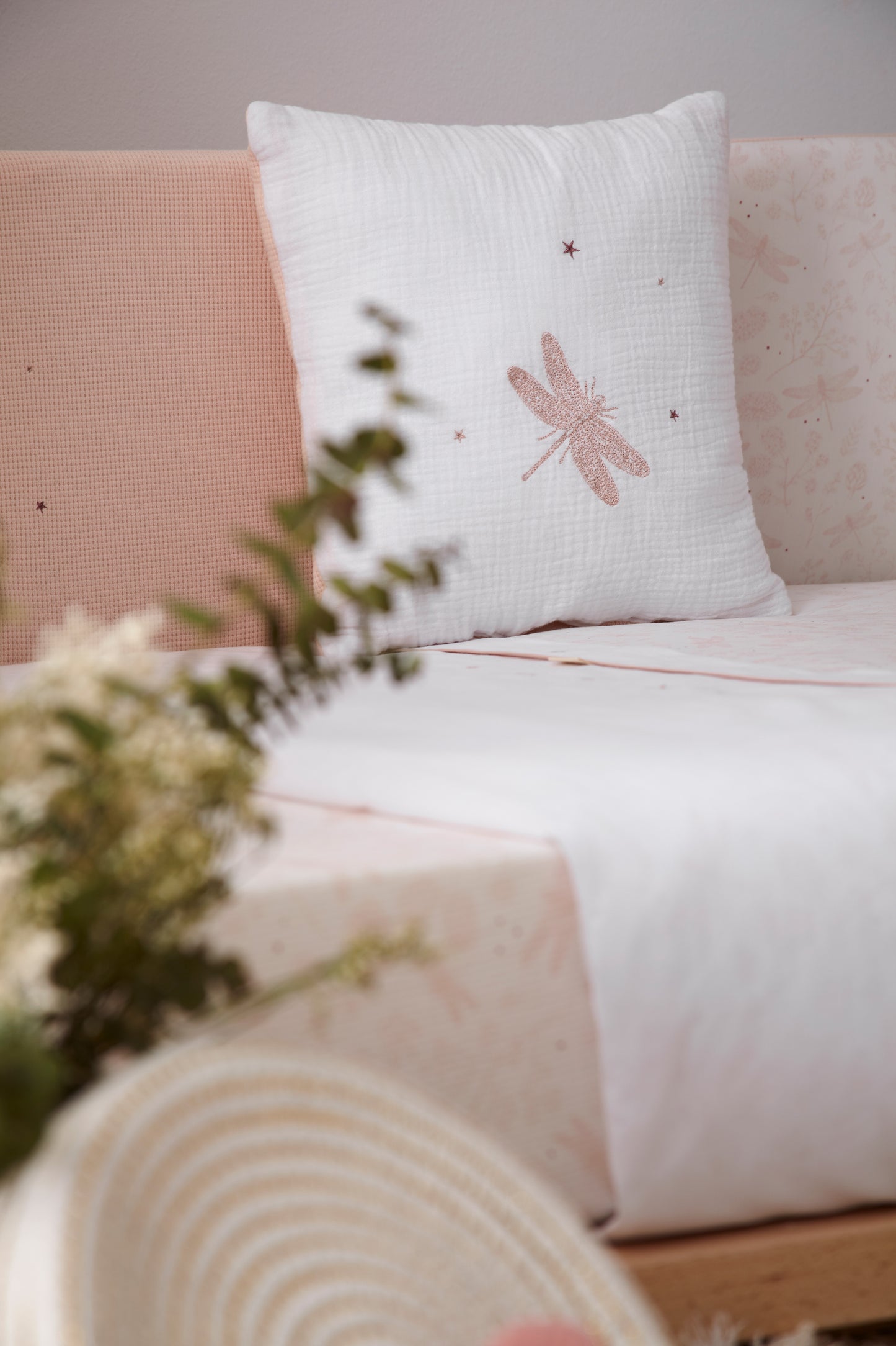 Dafne cuna nido colecho desenfundable