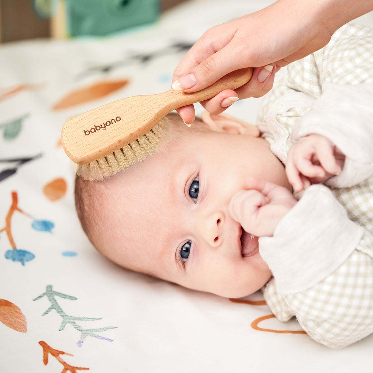 Babyono Peine para bebé Wood con cedras natuales extra suaves