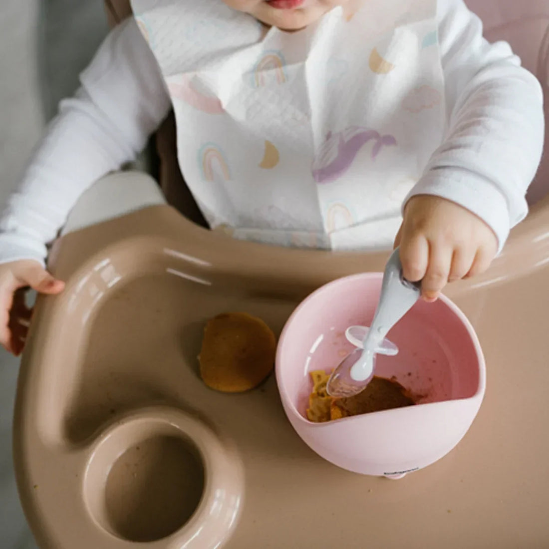 La Aventura de comer: Descubriendo la alimentación complementaria con tu bebé.
