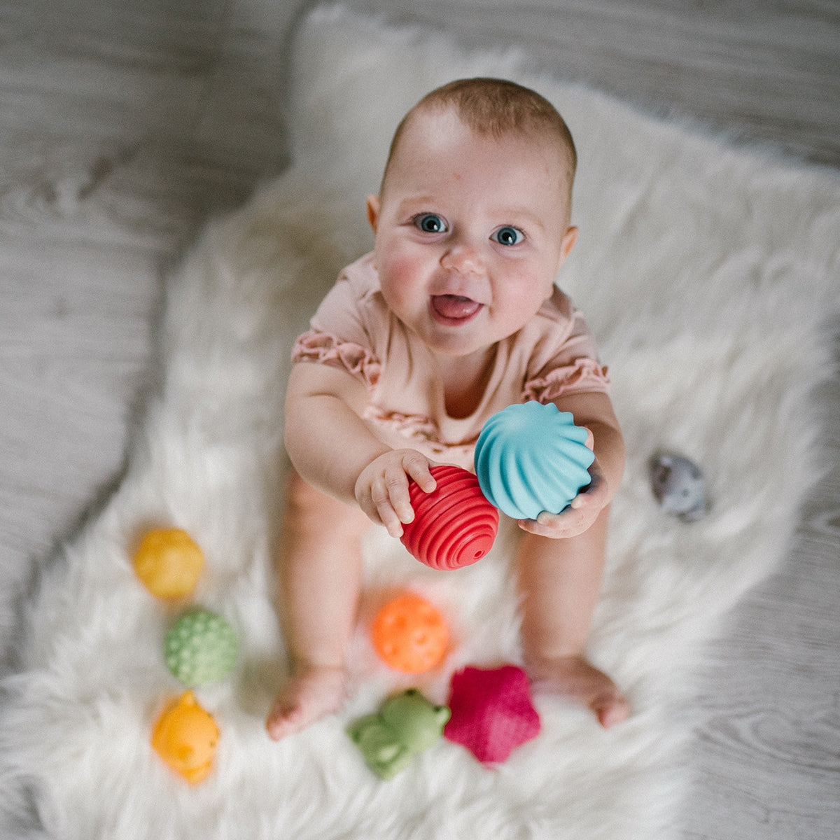 Babyono Pelotas sensoriales formas y texturas pack 4 unidades