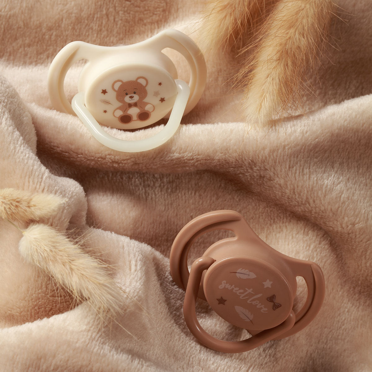 Chupetes tetina simétrica de silicona 0-6 meses Beige