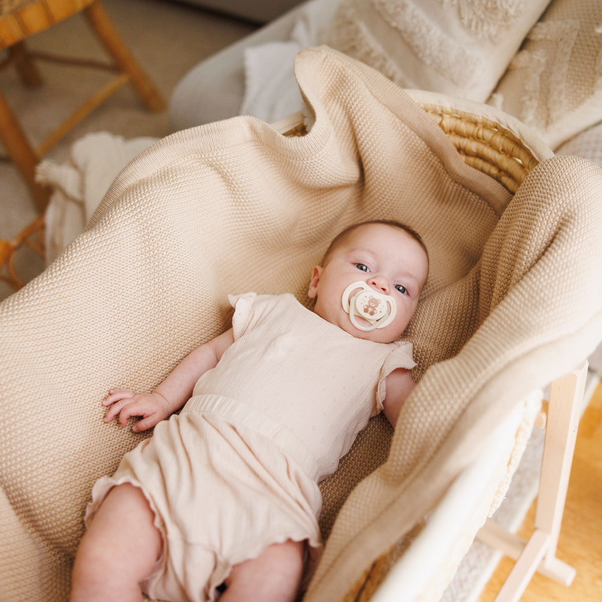 Chupetes tetina simétrica de silicona 0-6 meses Beige