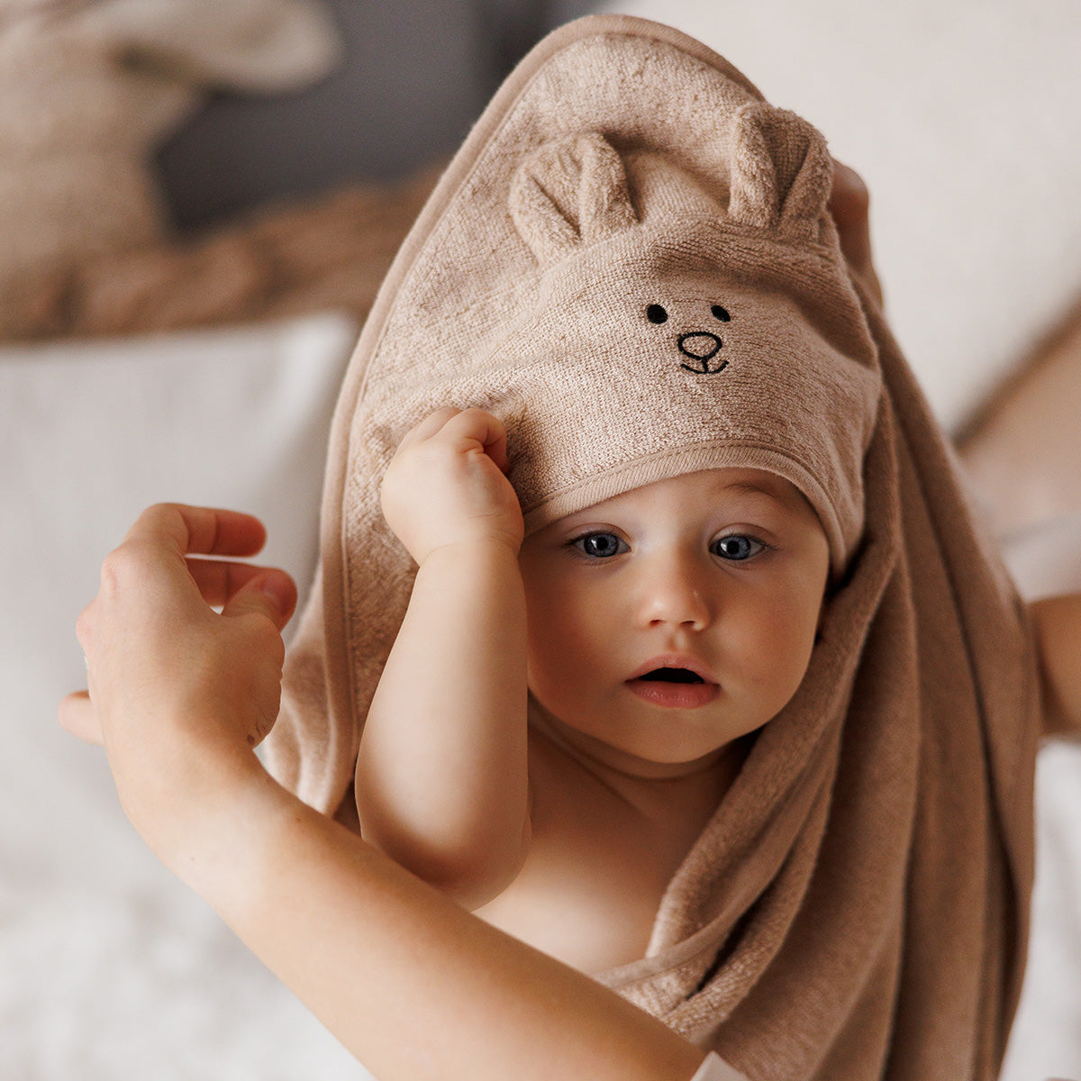 Babyono Capa de baño Bamboo XL para bebés conejito